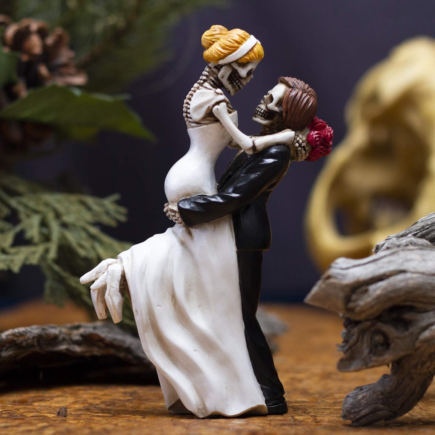 Pacific Giftware Love Never Dies Bride & Groom Wedding Couple Resin Figurine