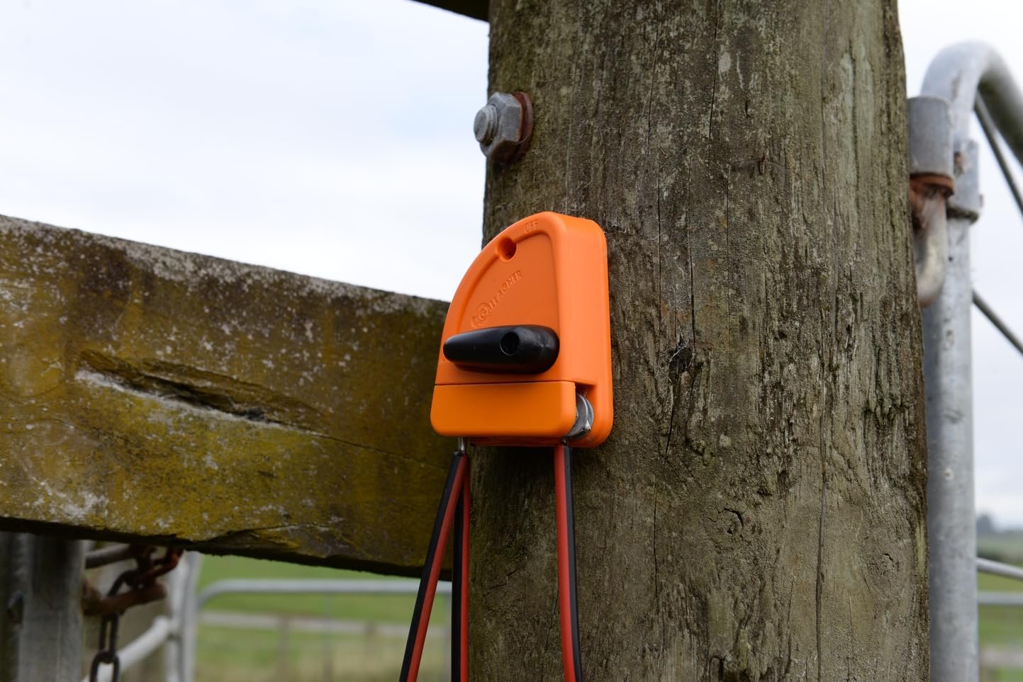 Gallagher Electric Fence Cut-Out Switch | Reliable Power Control for Electric Fencing Systems