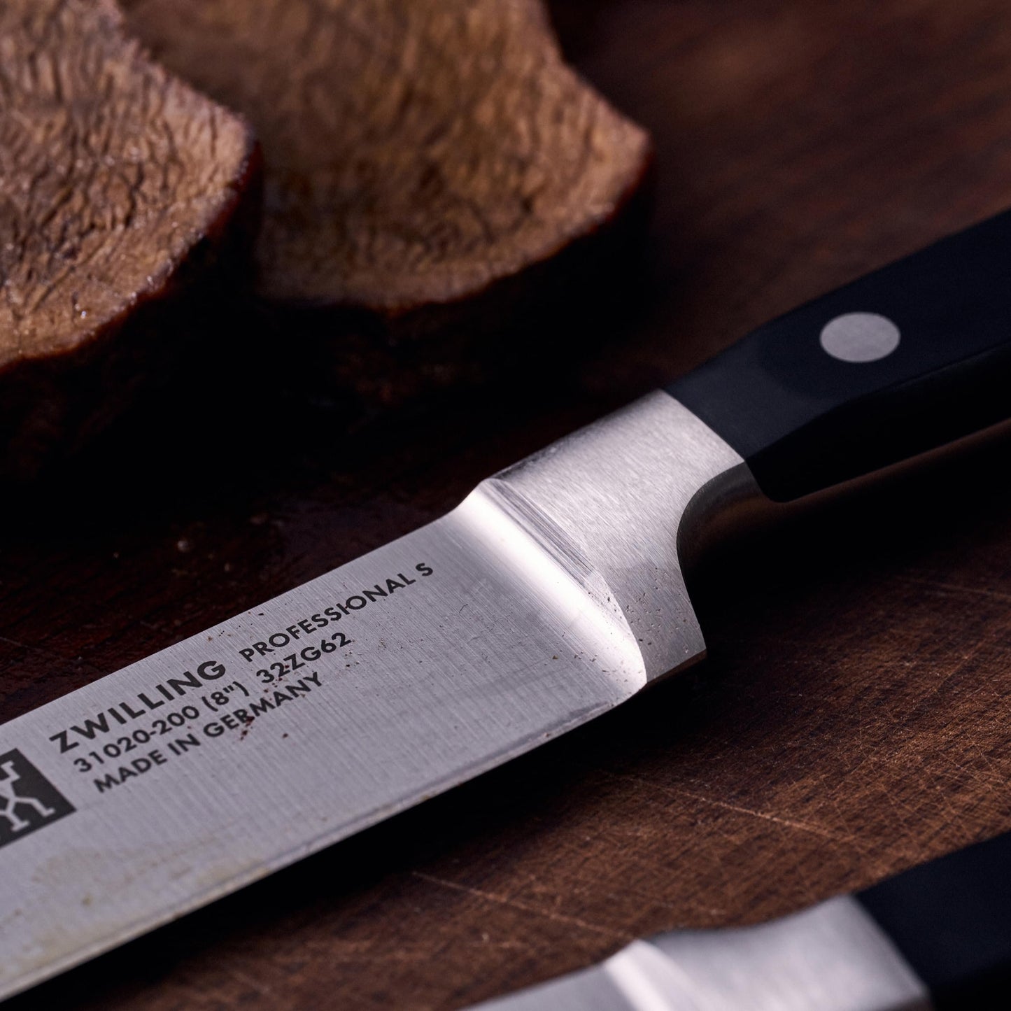 ZWILLING Professional S 8-inch Razor-Sharp German Carving Knife, Made in Company-Owned German Factory with Special Formula Steel perfected for almost 300 Years, Dishwasher Safe
