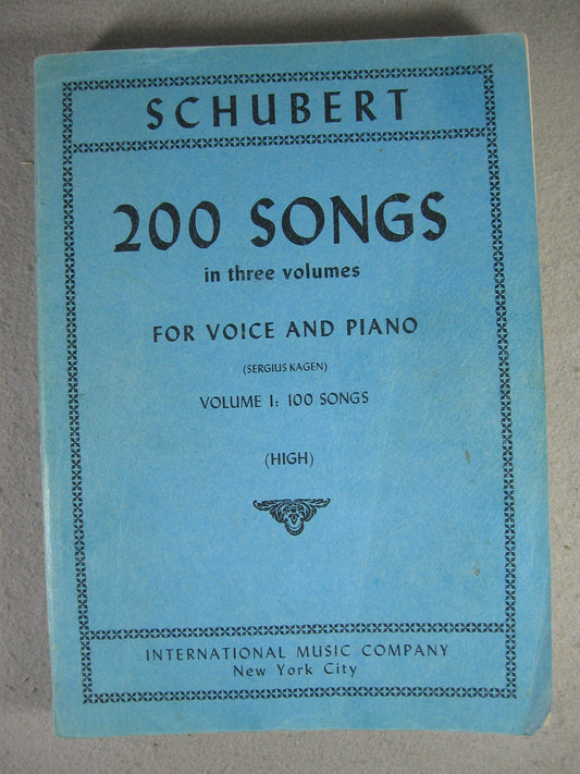200 Songs in Three Volumes For Voice and Piano, Volume 1: 100 Songs (High)