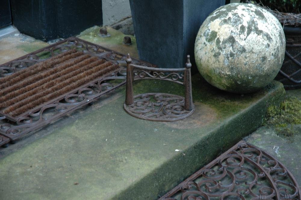 Esschert Design Boot Scraper Ellipse