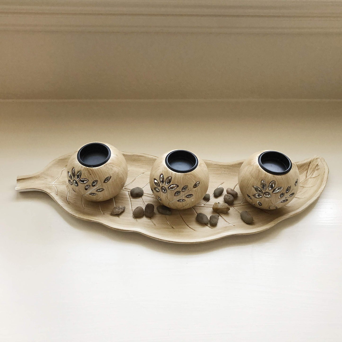 allgala Wooden Candle Holder Tray 3 Ball Orbs Set Tealight Candle Holder Centerpiece with Pebbles on Leaf Tray for Coffee Table Dining Table Accents Bowl for Living Room Décor