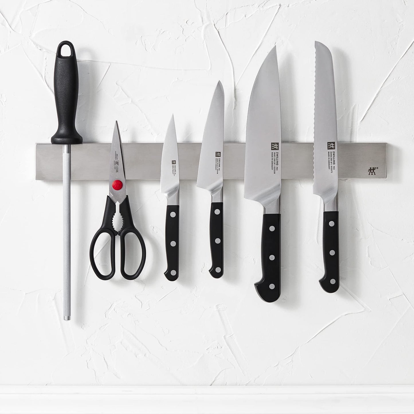 ZWILLING Pro Knife Set with Stainless Magnetic Knife Bar
