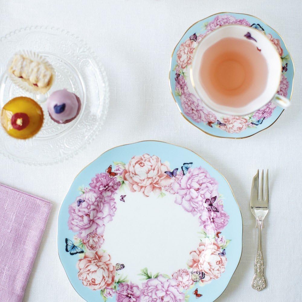 Miranda Kerr For Royal Albert For 2014 ? 3 Piece Set (Teacup, Saucer and Plate) Devotion - Beautifully Boxed