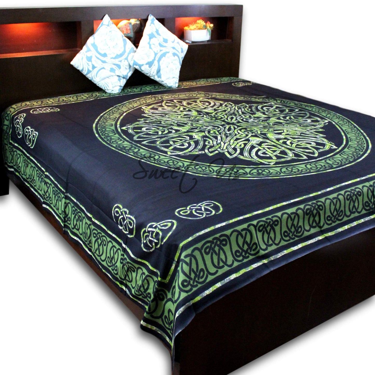 India Arts Cotton Celtic Circular Knot Print Tapestry Bedspread- Queen