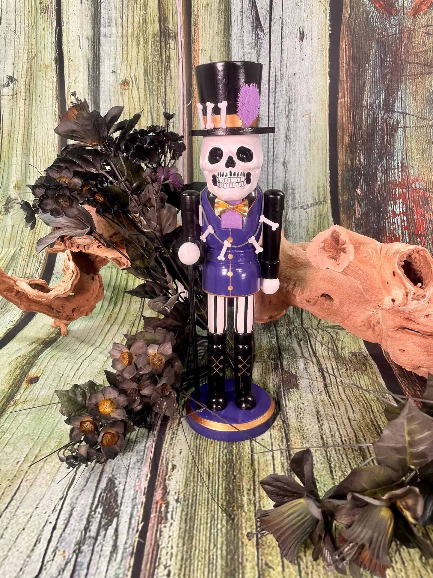 Santa's Workshop 14" Voodoo Nutcracker, Purple (70172)