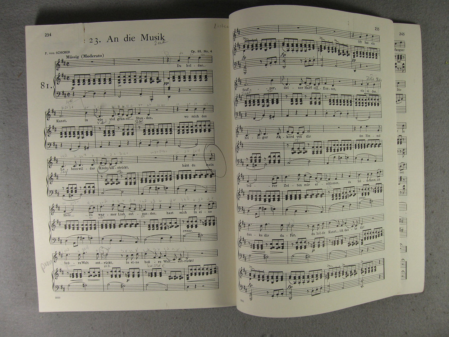 200 Songs in Three Volumes For Voice and Piano, Volume 1: 100 Songs (High)