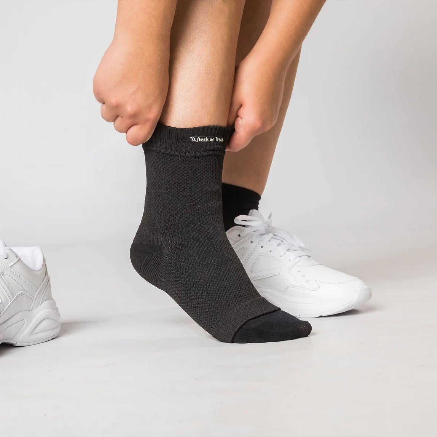 Back on Track Physio 4-Way Stretch Ankle Brace with Welltex Technology - Enhanced Mobility & Recovery for Active Lifestyles, Optimal Healing, and Athletic Performance