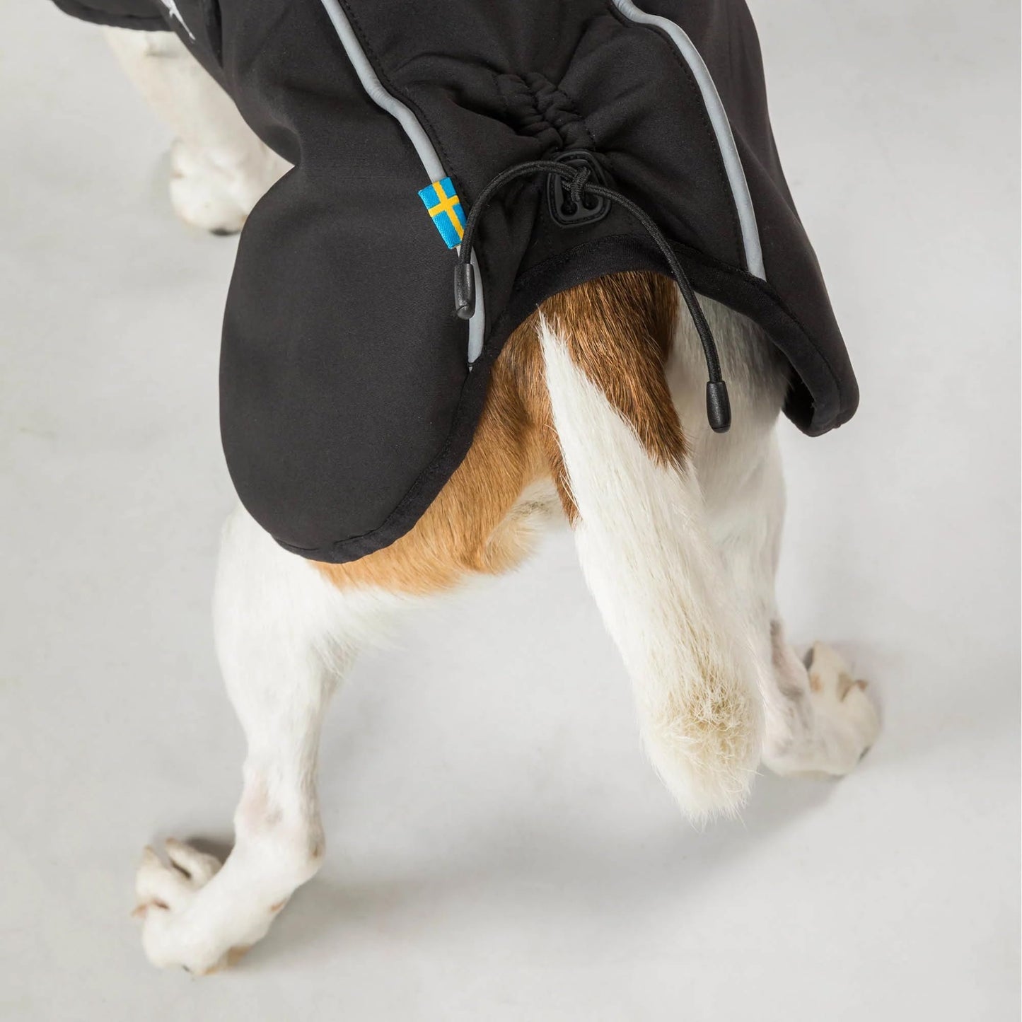 Back on Track Bark Therapeutic High Tail Set Dog Coat with Reflective Details for Safety - Ultimate Comfort & Protection for Active Dogs