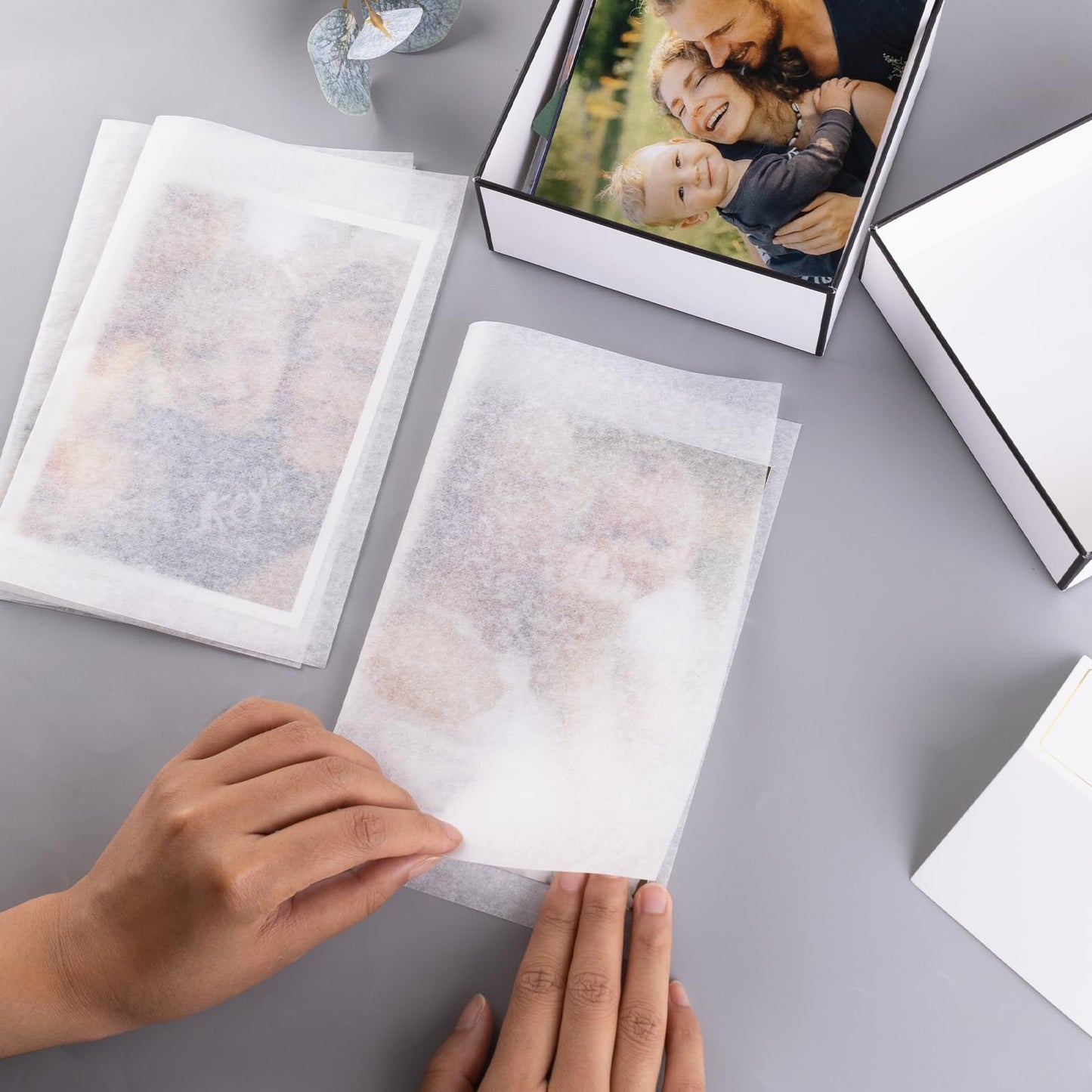 Lineco, Unbuffered Interleaving Tissue Paper, Unbuffered, Acid-Free, 30 x 40 Inches, Protect and Separate Prints, Documents, Letters, Newspaper, Prevent Harm to Your Products