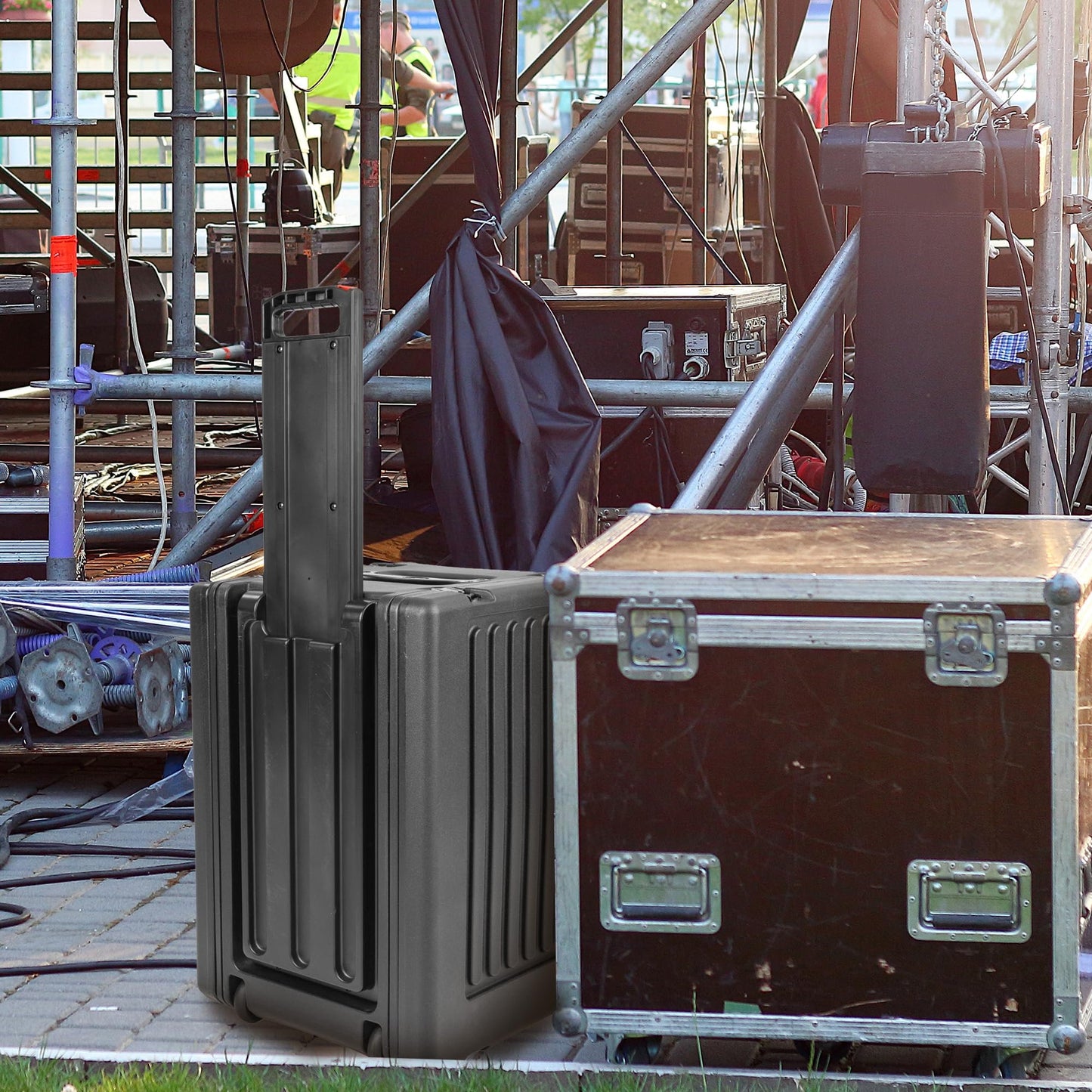 SKB 4U rSeries Shallow Rolling Rack Case