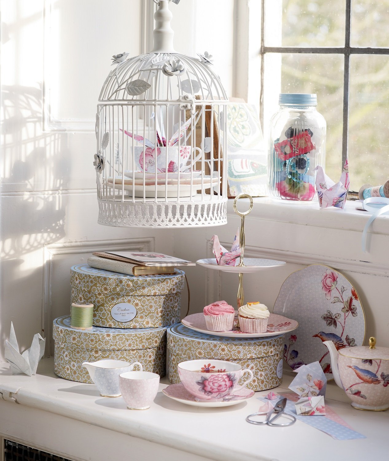 Wedgwood Harlequin Cuckoo Tea Story 12-1/2-Ounce Teapot