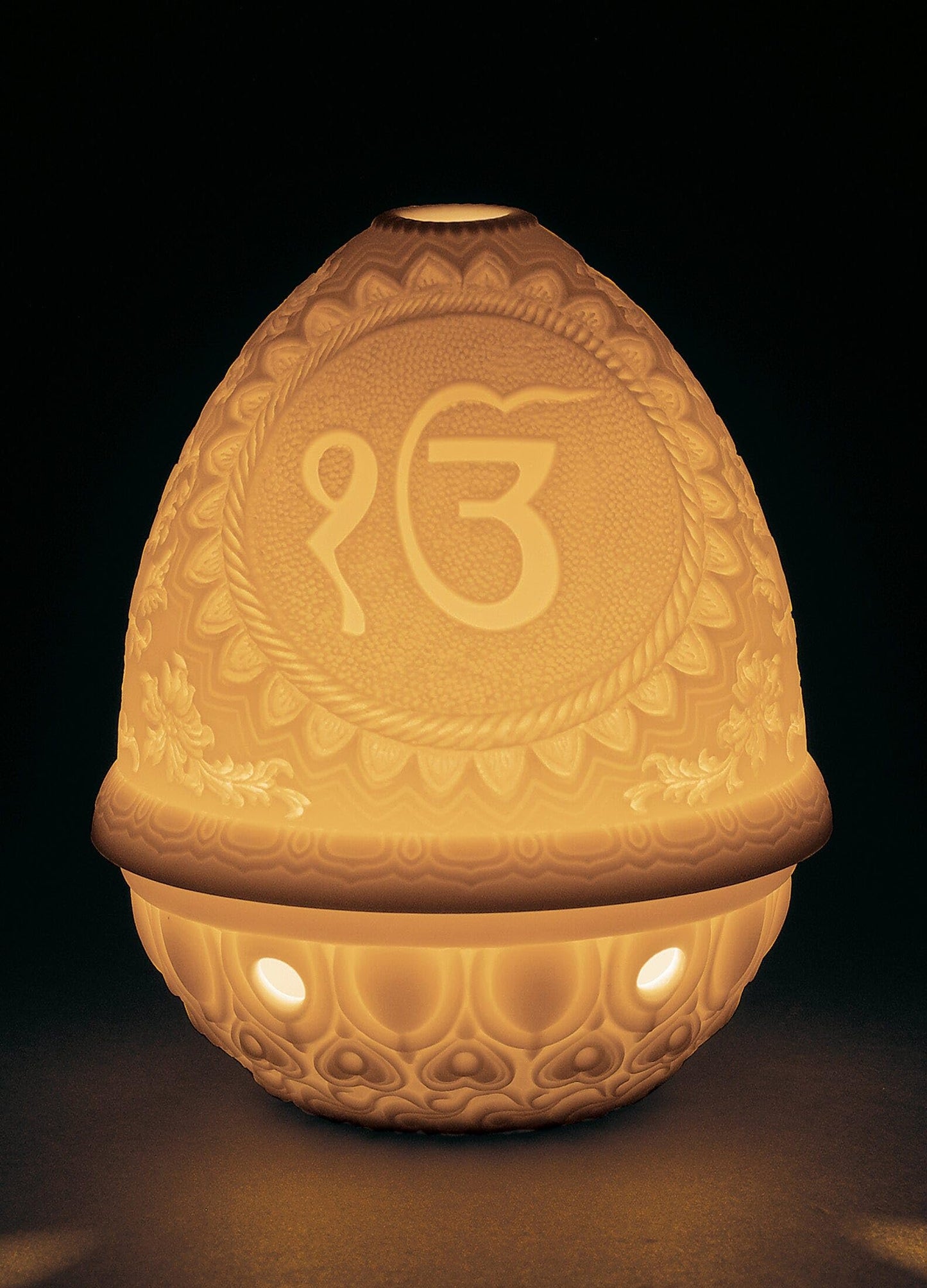 LLADRÓ Ik Onkar Lithophane. Porcelain Litophane.