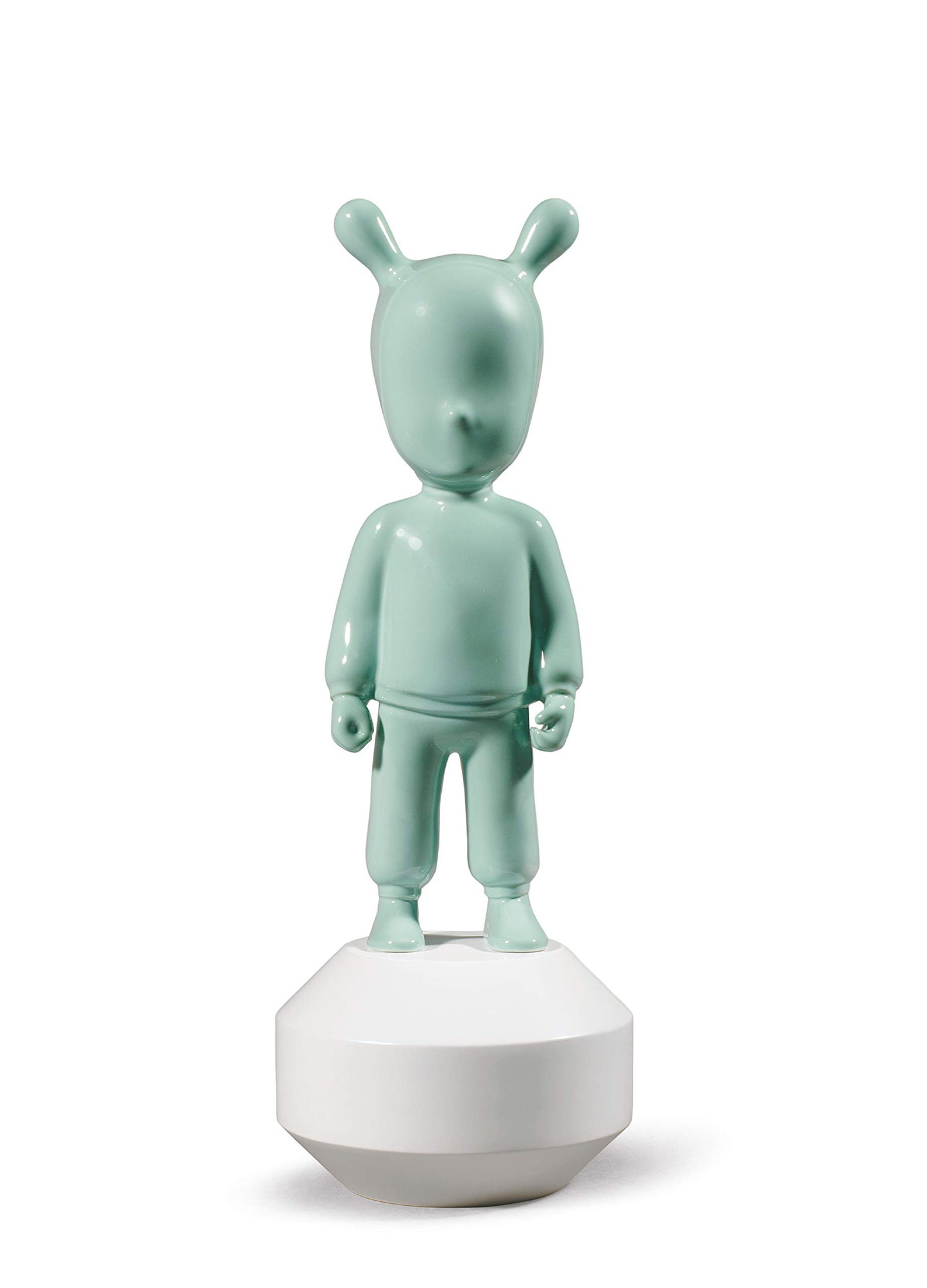LLADRÓ The Green Guest Figurine. Small Model.. Porcelain The Guest Figure.