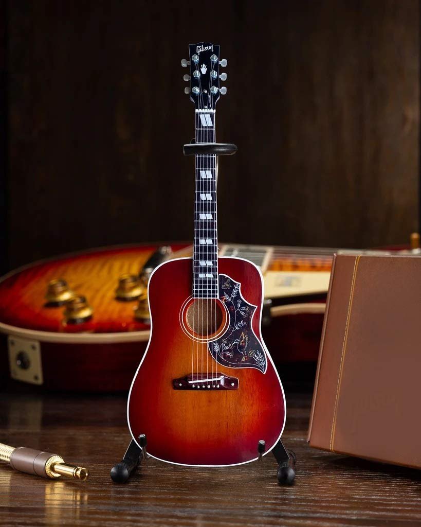Axe Heaven Hummingbird Guitar Vintage Cherry 1:4 Scale Mini Replica Model