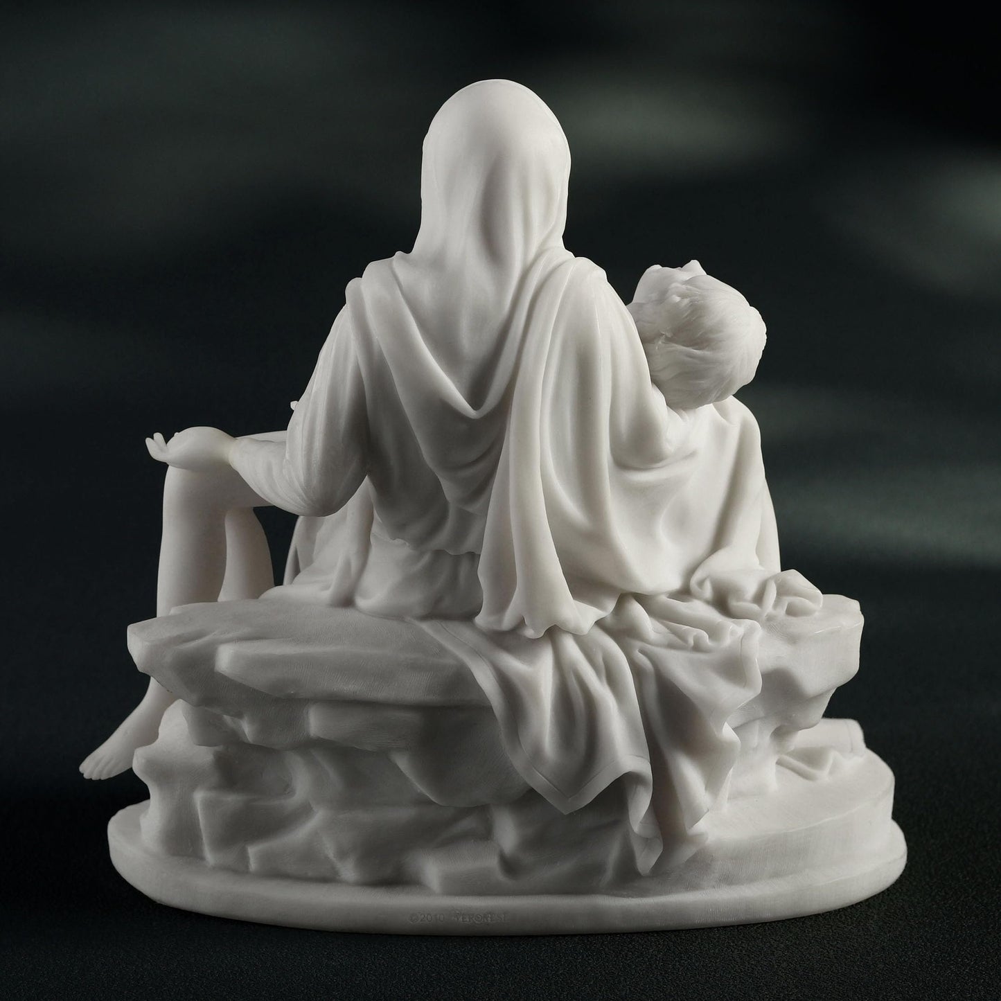 Michelangelo's Pieta Statue Sculpture Madonna Jesus