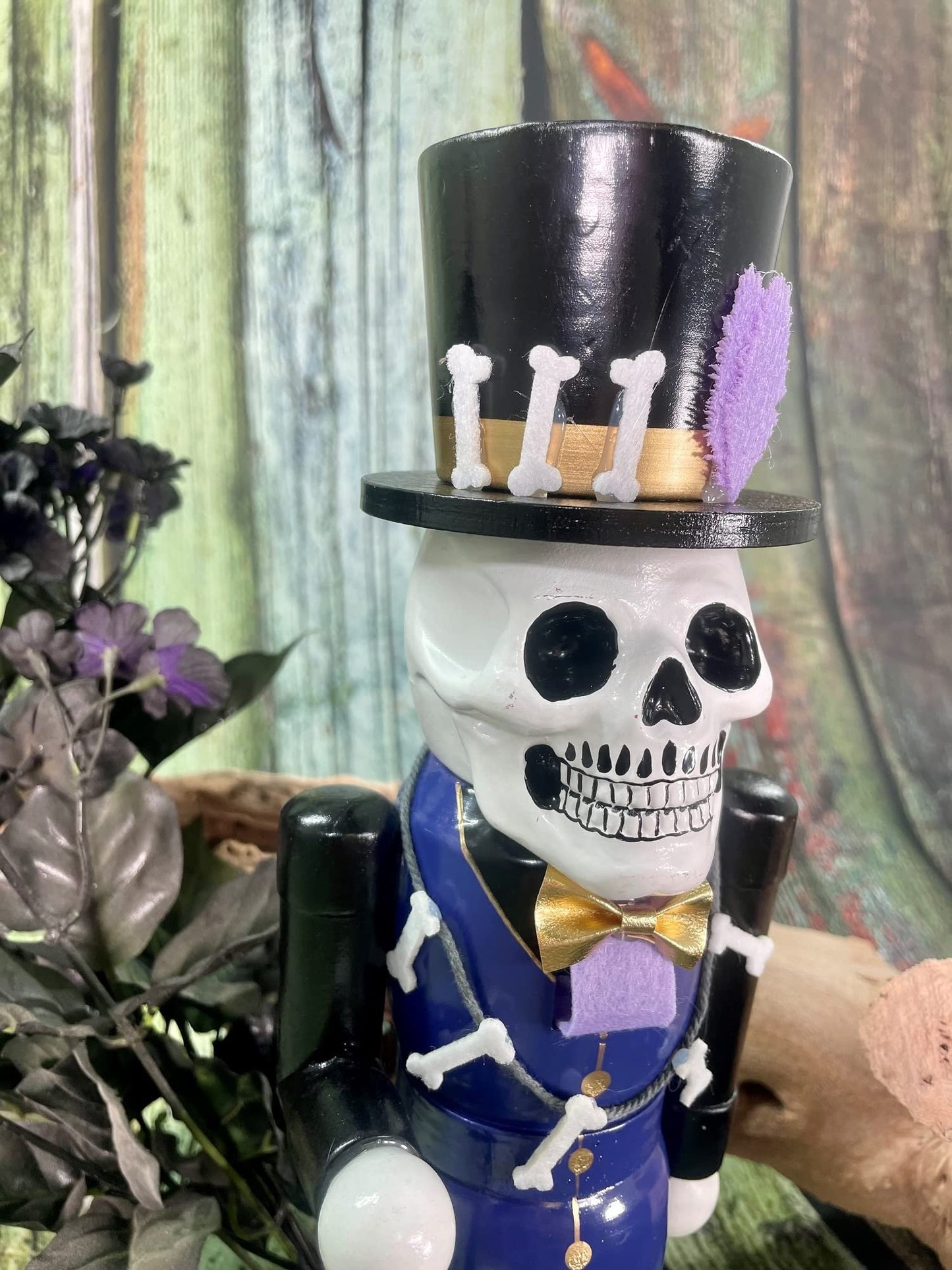Santa's Workshop 14" Voodoo Nutcracker, Purple (70172)