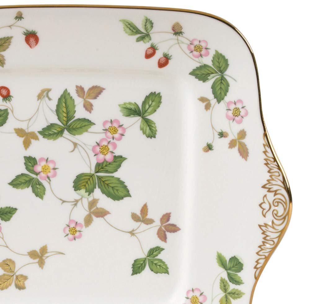 Wedgwood Wild Strawberry Beaker Delphi