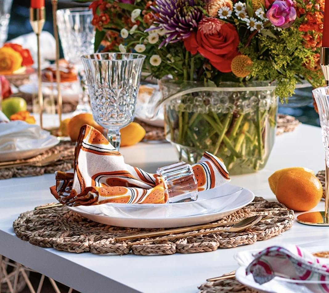 Huang Acrylic Napkin Rings Set of 4 for Dining Table, Parties, Entertaining, Outdoor Patio, shatterproof and Elegant
