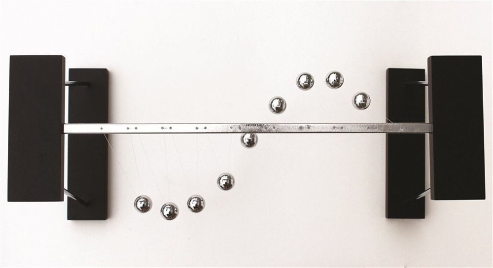 American Scientific Pendulum Wave Desktop Decoration Model | Create Incredible Wave Patterns | Show Off Science with Some Desk Decor