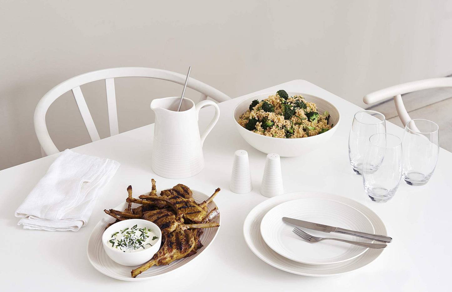 Royal Doulton Exclusively for Gordon Ramsay Maze White Serving Bowl, 11.8