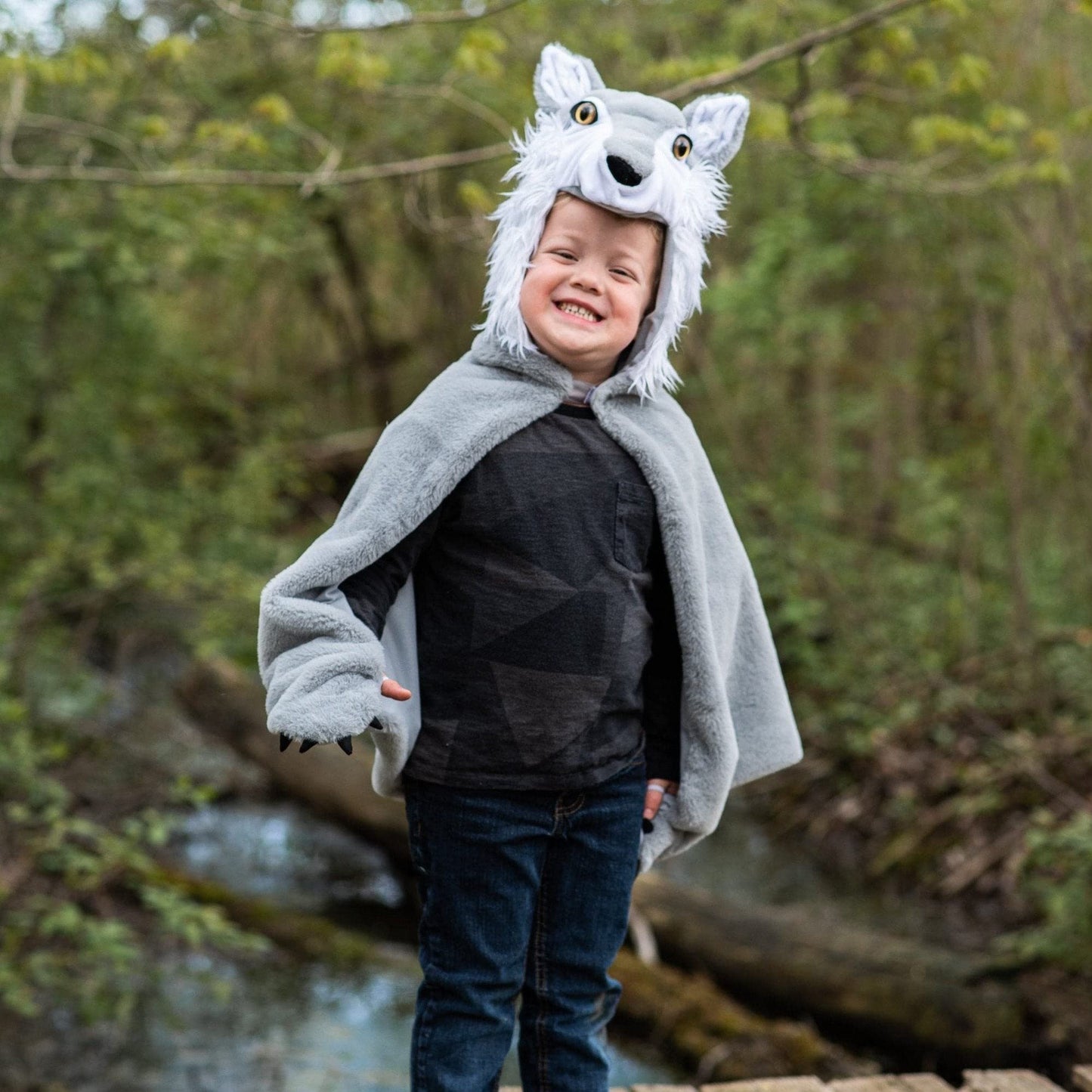 Great Pretenders Woodland Wolf Cape for Kids, Size 4-6 | Wolf-Themed Dress-Up for Imaginative Play