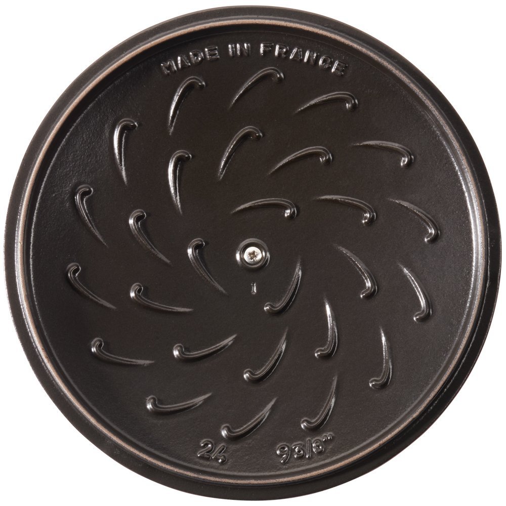 Staub Essential French Round 3.75Qt. Black