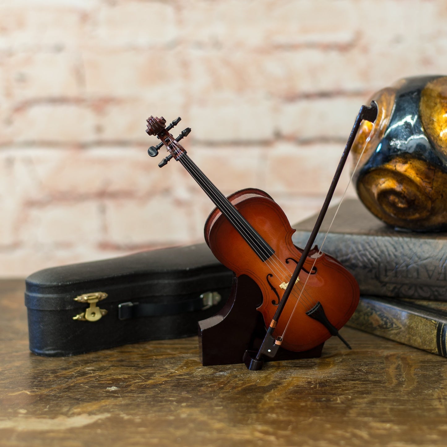 Broadway Gift Co. Cello Miniature Replica Mahogany Tone 6 x 9 Resin Stone Tabletop Figurine