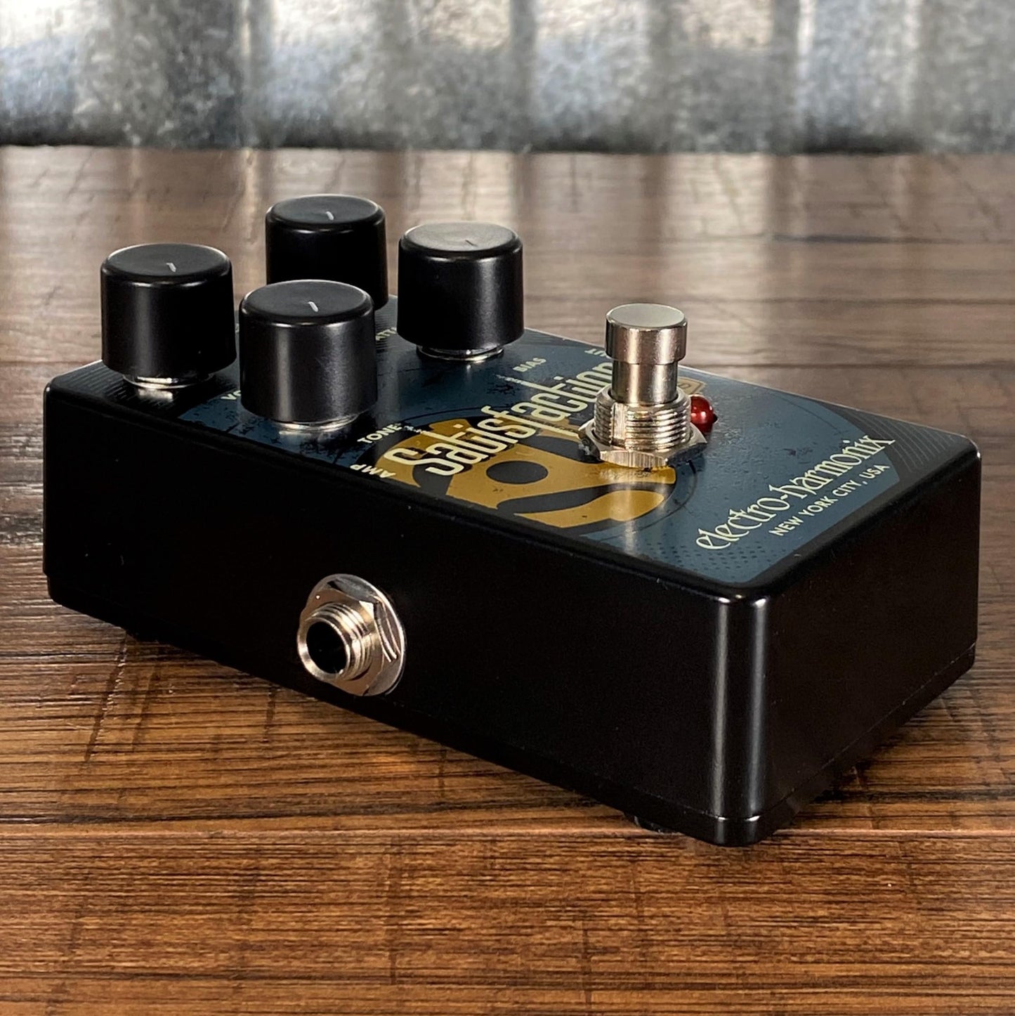 Electro-Harmonix Satisfaction Plus Fuzz Pedal