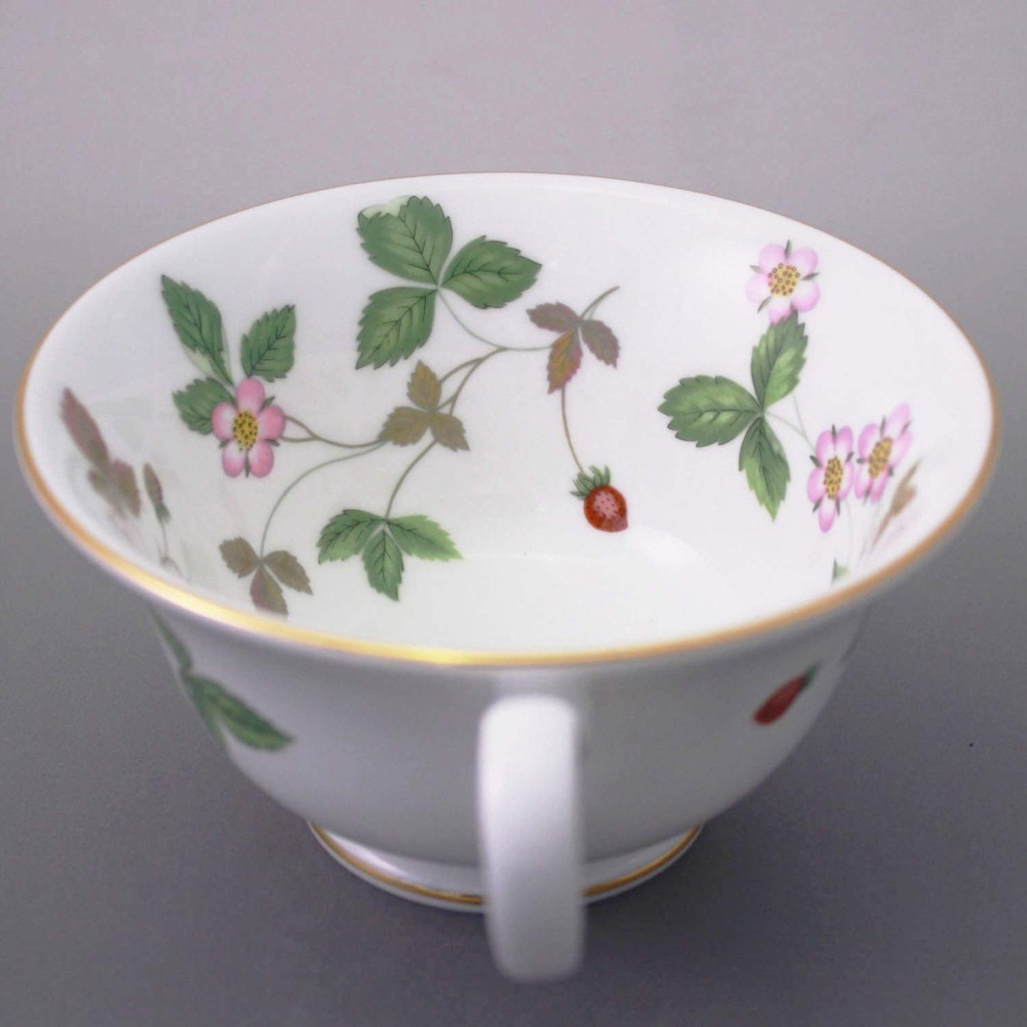 wedgwood wild strawberry