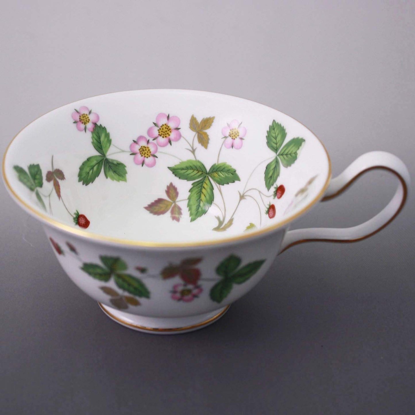 wedgwood wild strawberry