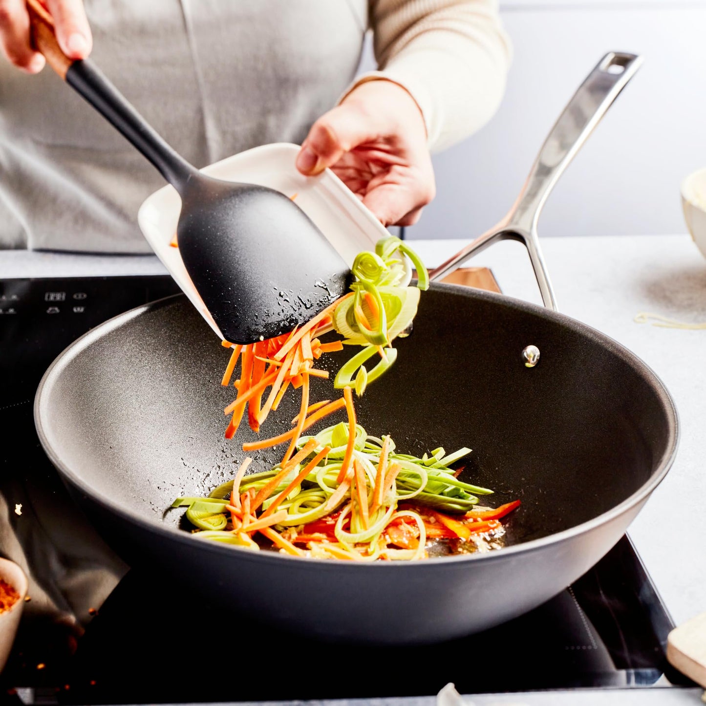 Demeyere AluPro 3.2-qt Aluminum Nonstick Perfect Pan