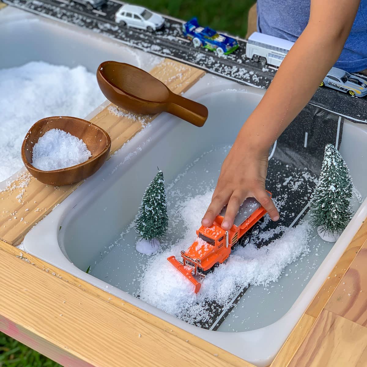 Sodium Polyacrylate Instant Snow Powder for Science Demonstrations 1 Pound