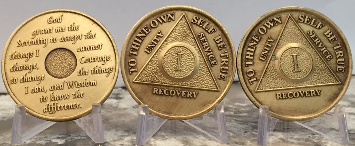 wendells Set of 3 AA 1 Year Bronze Anniversary Sobriety Medallions Serenity Prayer