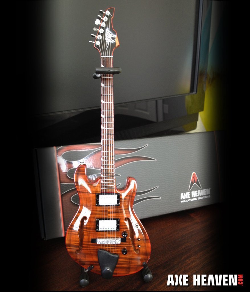 AXE HEAVEN TA-504 Trey Anastasio Signature Ocelot Mini Guitar