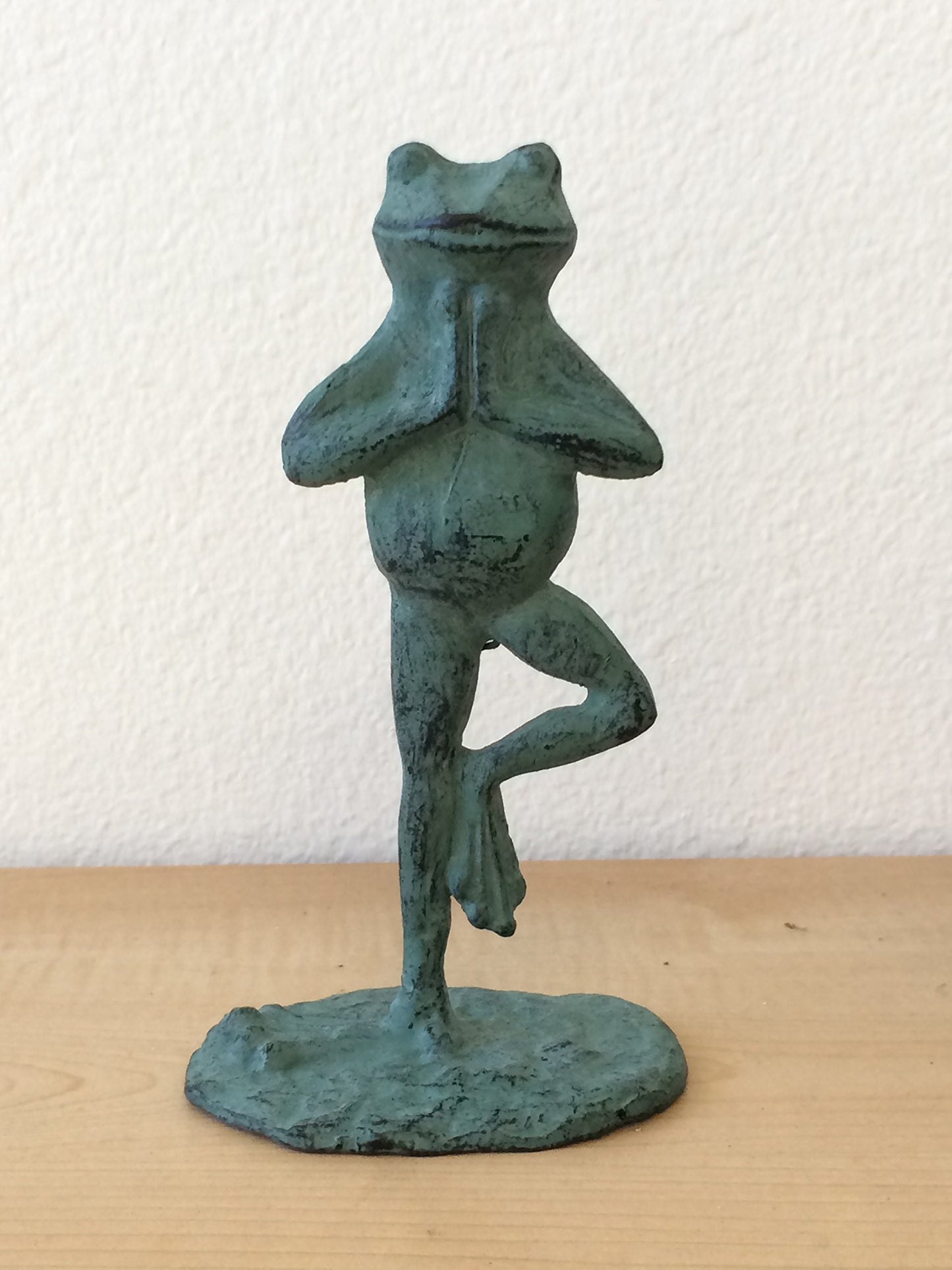 Standing Yoga Frog Shelf Décor