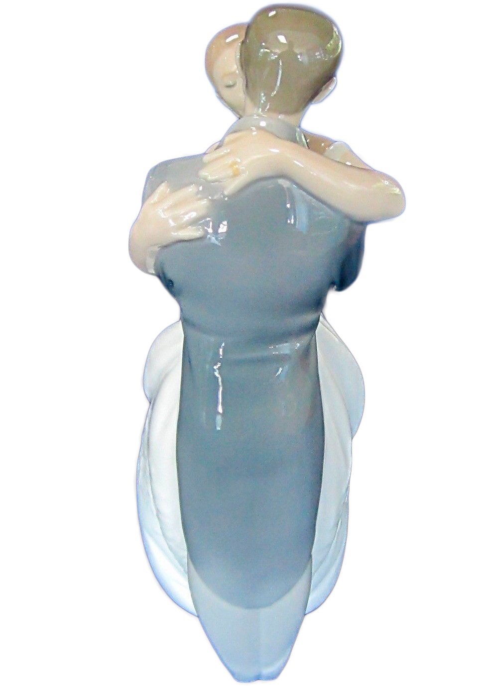 Nao figurine by Lladro 02001613 A Kiss Forever 1613- Beautiful porcelain statue -Bride with a long dress, Groom, Kissing Couple, Nice, Elegant, Romantic ,Wedding gift collectibles new