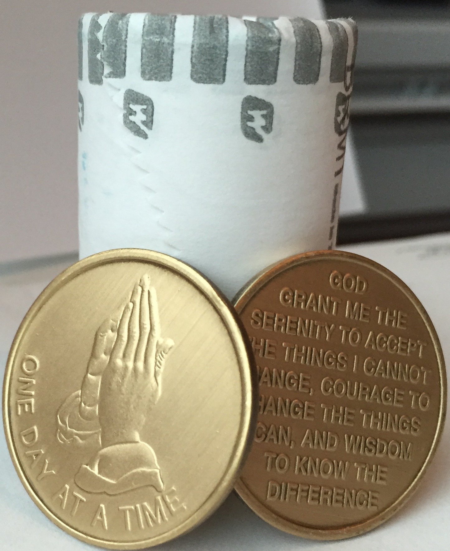 Bulk Lot of 25 Praying Hands One Day At A Time Bronze Medallions Serenity Prayer Chips
