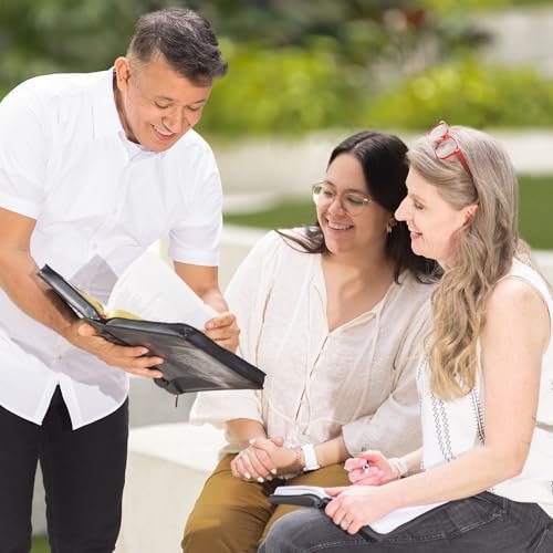 Christian Art Gifts Classic Faux Leather Bible Cover for Men and Women: Be Strong and Courageous - Joshua 1:9 Inspirational Bible Verse with Lion, Gray and Black, Medium