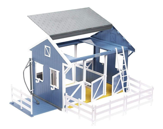 Breyer Freedom Series (Classics) Country Stable with Wash Stall | 15" x 9.5" x 12" | 1:12 Scale | Blue and White | Model #699